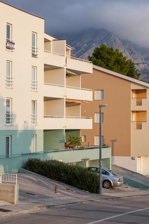 New Gallery Apartment With Beautiful View Baška Voda Kültér fotó