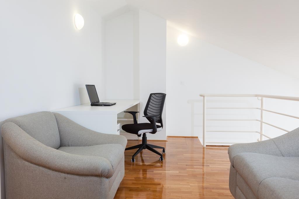 New Gallery Apartment With Beautiful View Baška Voda Kültér fotó