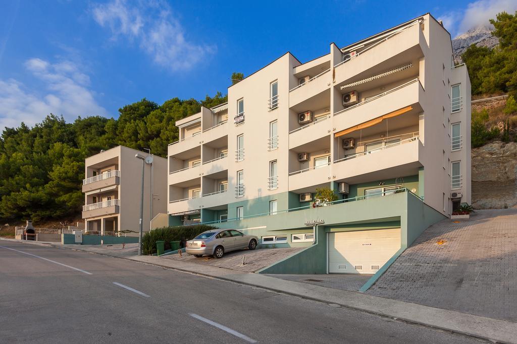 New Gallery Apartment With Beautiful View Baška Voda Kültér fotó